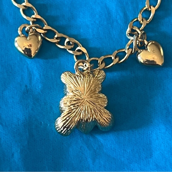 Vintage Avon gold tone child’s bear charm bracelet March birthstone aquamarine - Picture 3 of 3